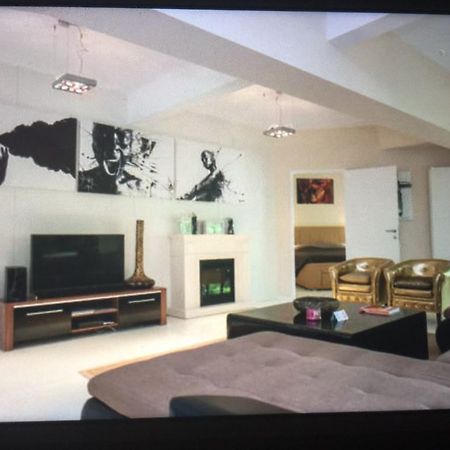 Beautiful Loft In The Center Of Brusselsアパートメント エクステリア 写真
